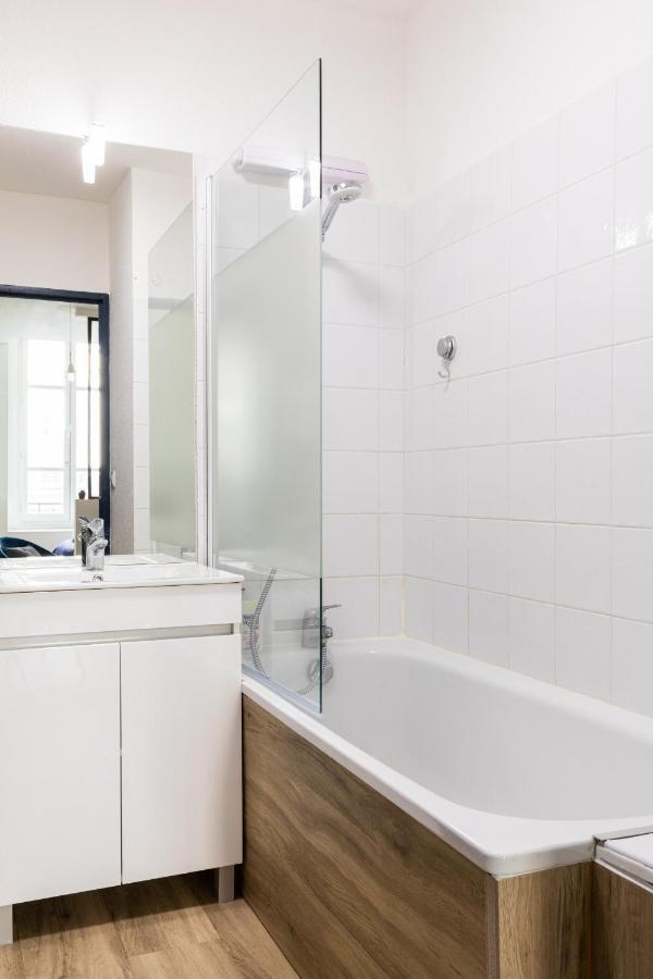 Dify Victoire Apartment Лион Екстериор снимка